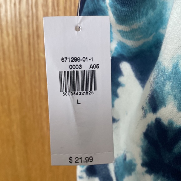 Old Navy Tank - Picture 3 of 4